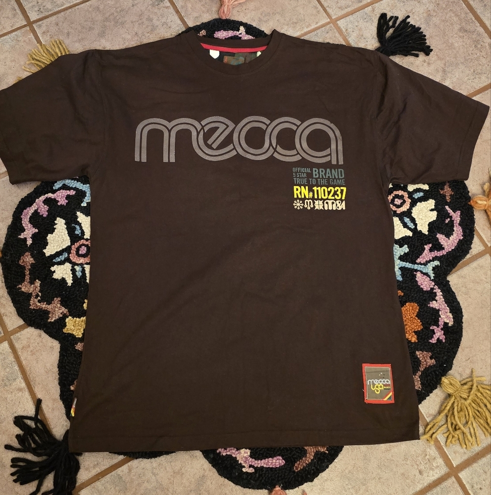 🔥🔥Vintage Made In Usa Mecca Dark Brown Graphic Tee🔥🔥